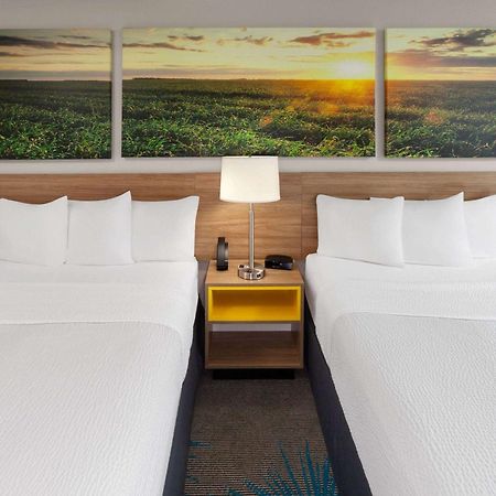 Days Inn & Suites By Wyndham Of Morris מראה חיצוני תמונה