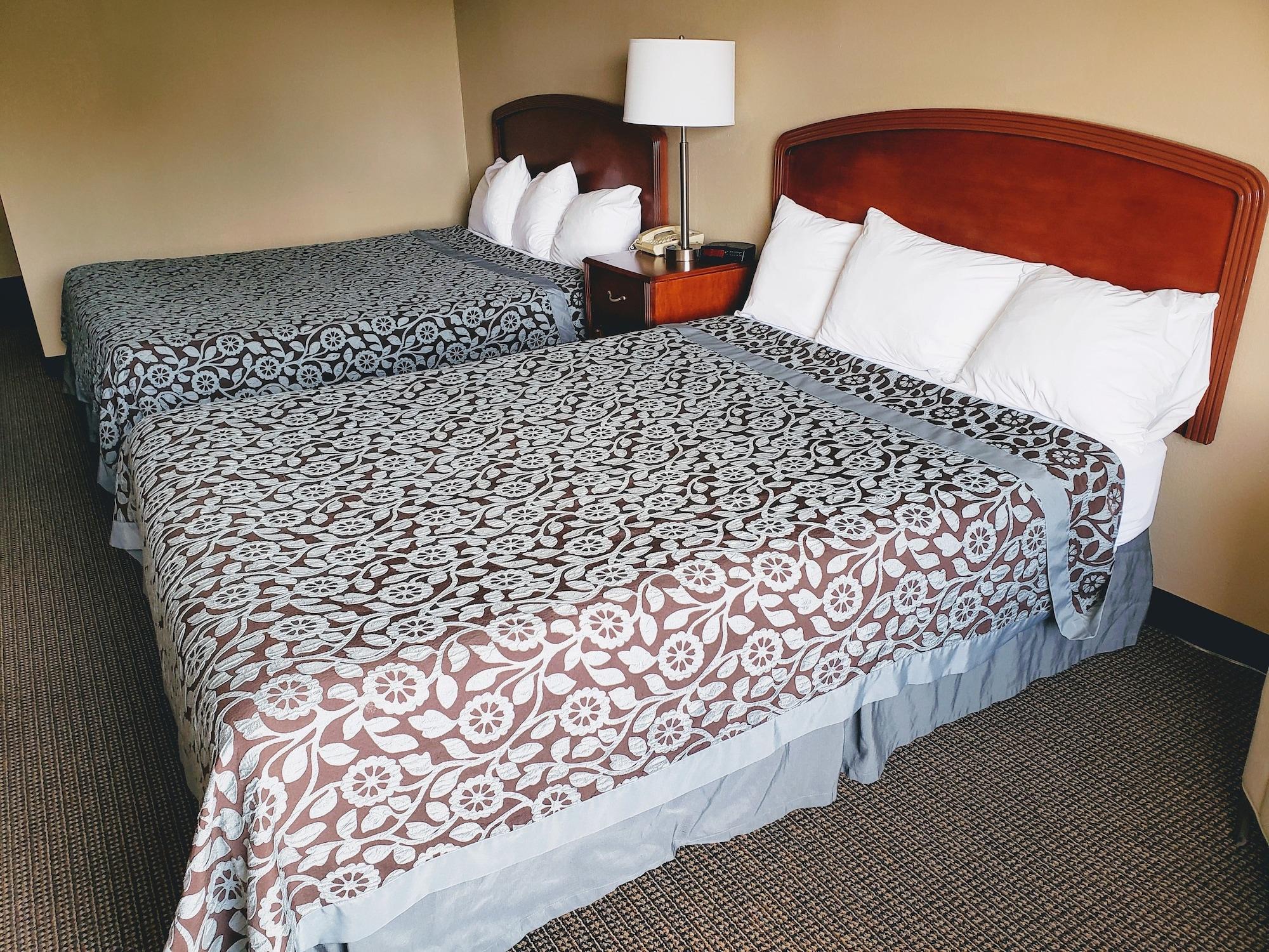 Days Inn & Suites By Wyndham Of Morris מראה חיצוני תמונה