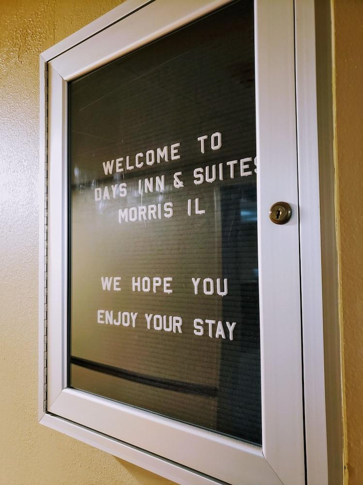 Days Inn & Suites By Wyndham Of Morris מראה חיצוני תמונה