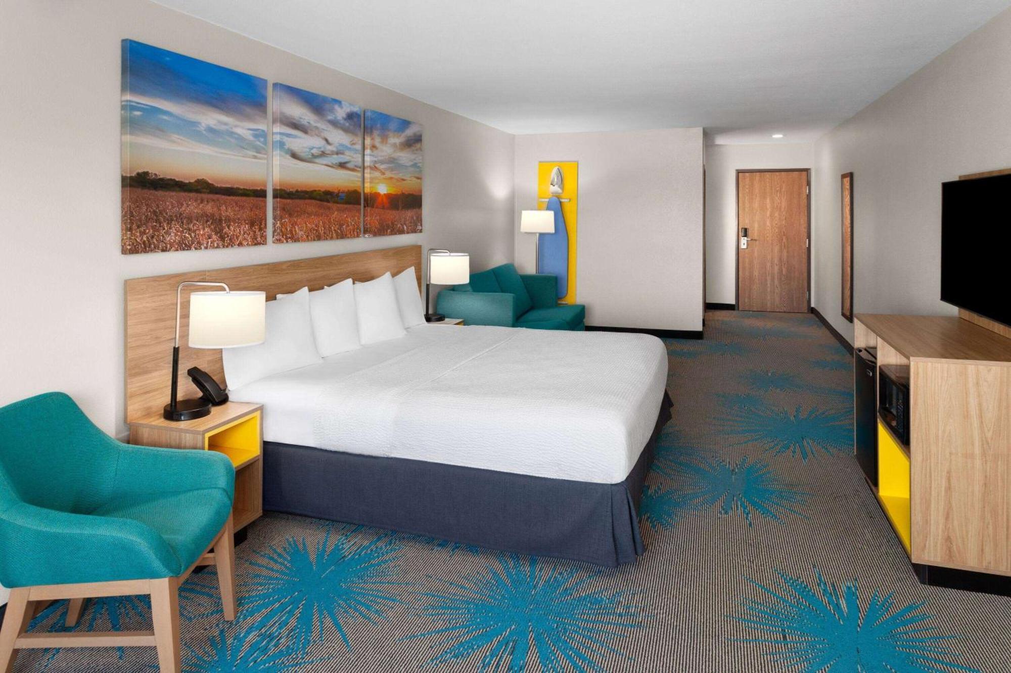 Days Inn & Suites By Wyndham Of Morris מראה חיצוני תמונה