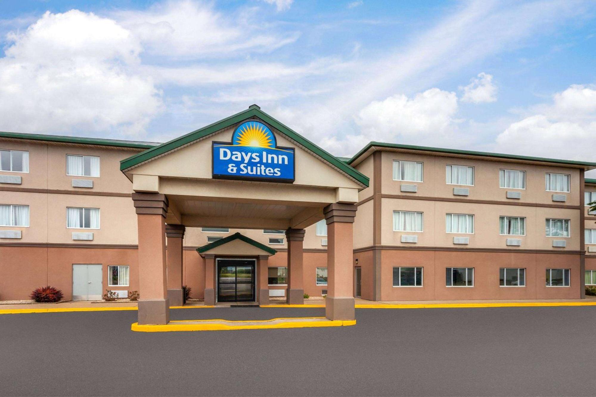 Days Inn & Suites By Wyndham Of Morris מראה חיצוני תמונה