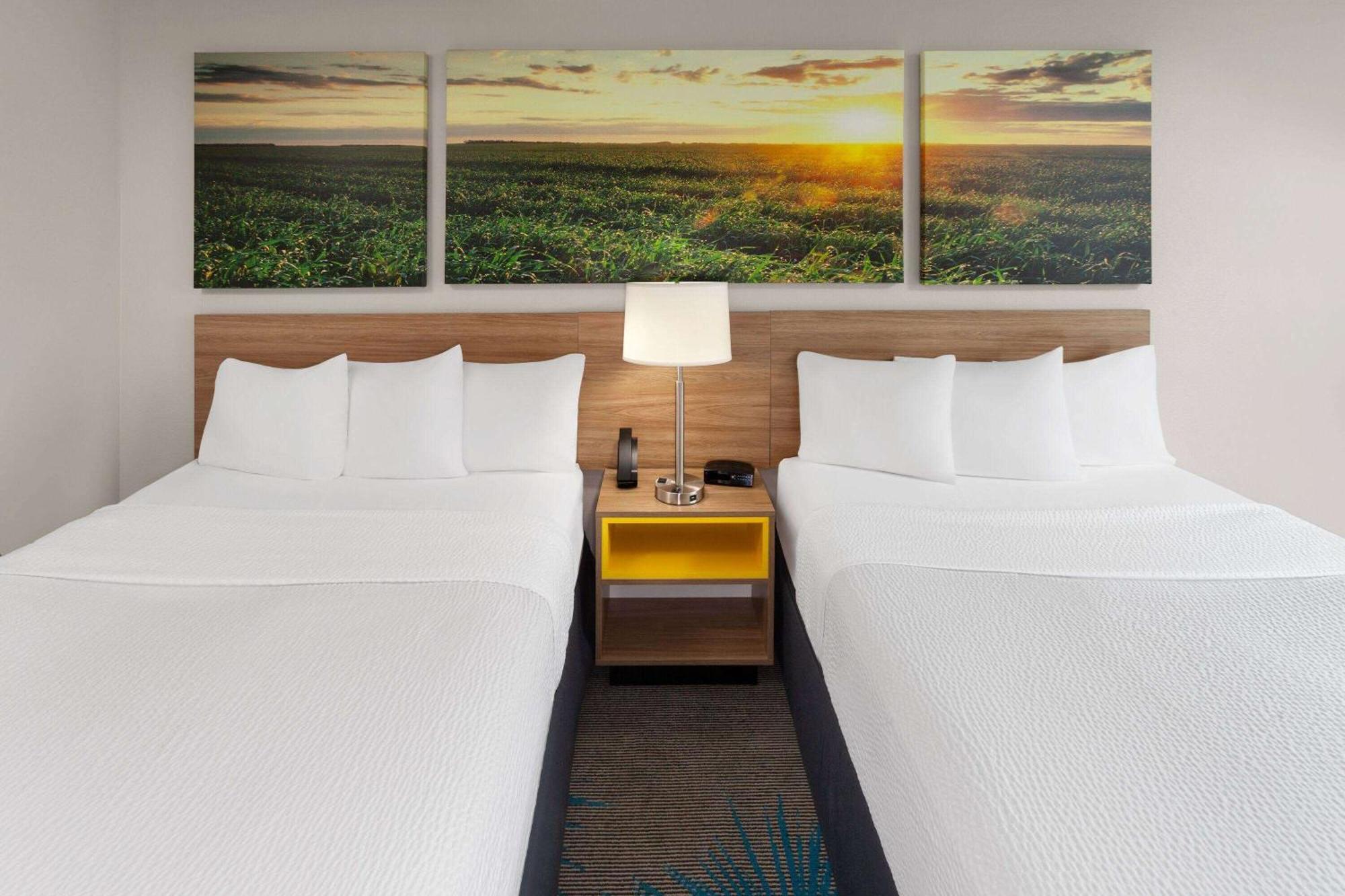 Days Inn & Suites By Wyndham Of Morris מראה חיצוני תמונה