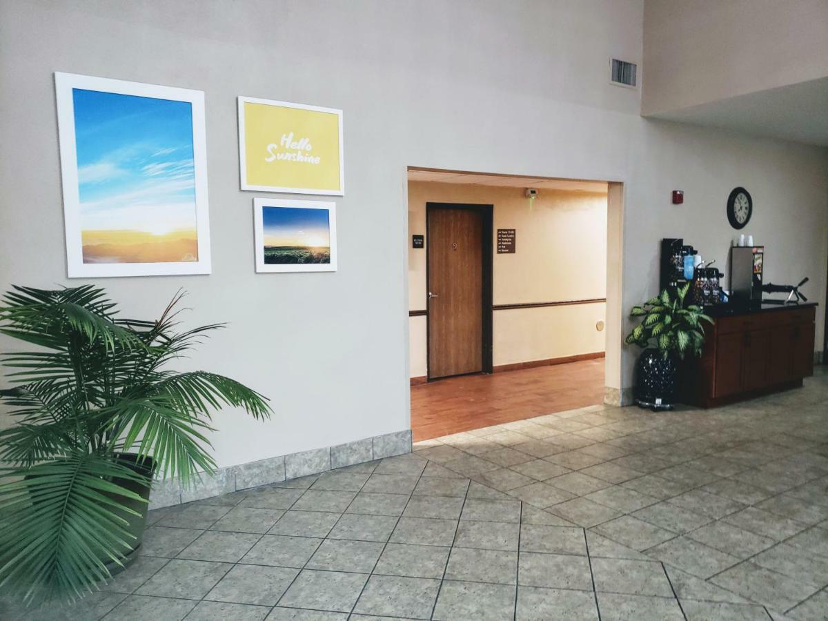 Days Inn & Suites By Wyndham Of Morris מראה חיצוני תמונה